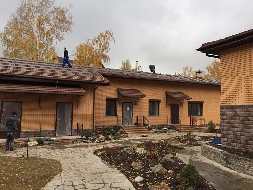 Солнечная электростанция UST-PS-PV13750-A800-INV-3x5000&150003ф. 15 кВт, Номинальная мощность 15кВА/13,5кВт, Пиковая мощность 30 кВт, Транзит мощности 66 кВт. г.Омск